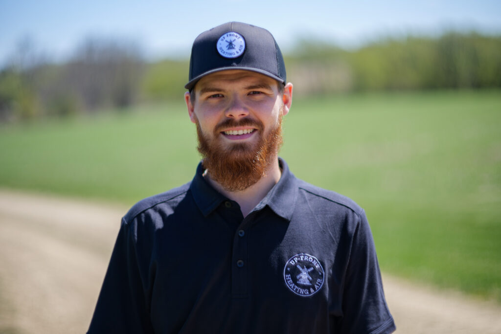 Riley Nowicki headshot